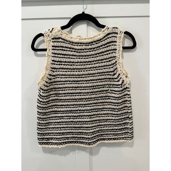 NWT Velvet by Graham & Spencer Sophie Crewneck Sweater Vest Size S - Picture 3 of 5